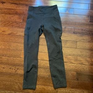 Size 4 invigorate lulu leggings